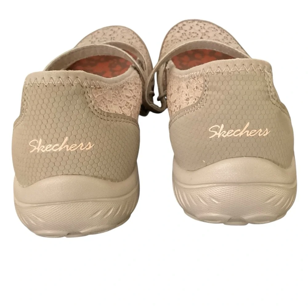 Skechers Be-light Slip On Lace Detail Flat Shoe Size 8 - Picture 7 of 10